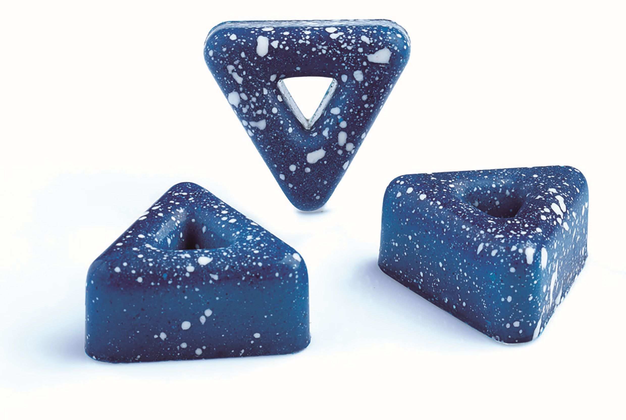 @ Gießform Praline | Pralinengießform 21 dreieckige Formen mit Loch